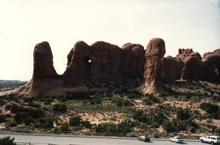 Arches11.jpg (42643 octets)