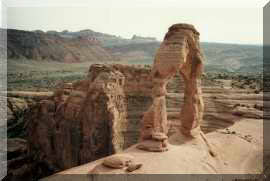 Arches.jpg (7232 octets)