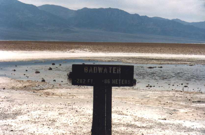 DEATHVALLEY2.JPG (51451 octets)