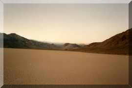 DEATHVALLEY5.JPG (3623 octets)