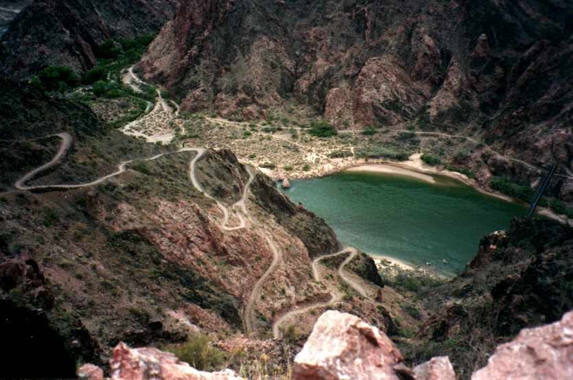GRAND_CANYON4.JPG (80818 octets)